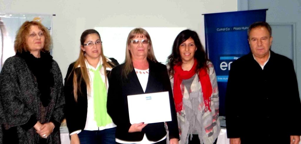 “Generar empleo también es reconversión productiva”